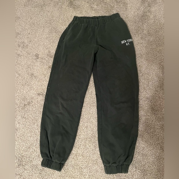 Brandy Melville Sweatpants - Picture 1 of 2